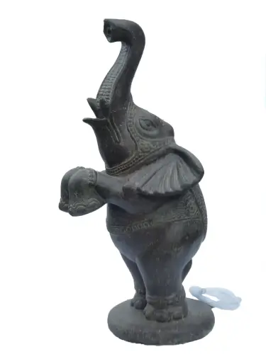 Product image of the product “Standing elephant as watergame, sizes 60cm and 90cm ”